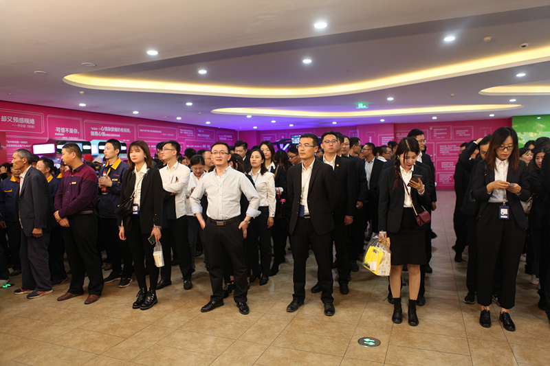 2019年10月觀(guān)影《中國機長(cháng)》活動(dòng)